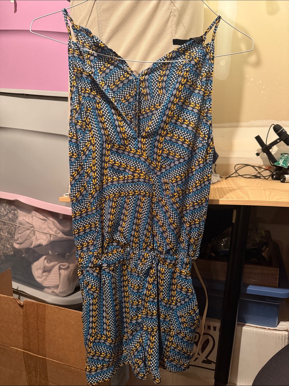 BCBGMAXAZRIA Blue and Yellow Geometric Print Spaghetti Strap Romper XXS